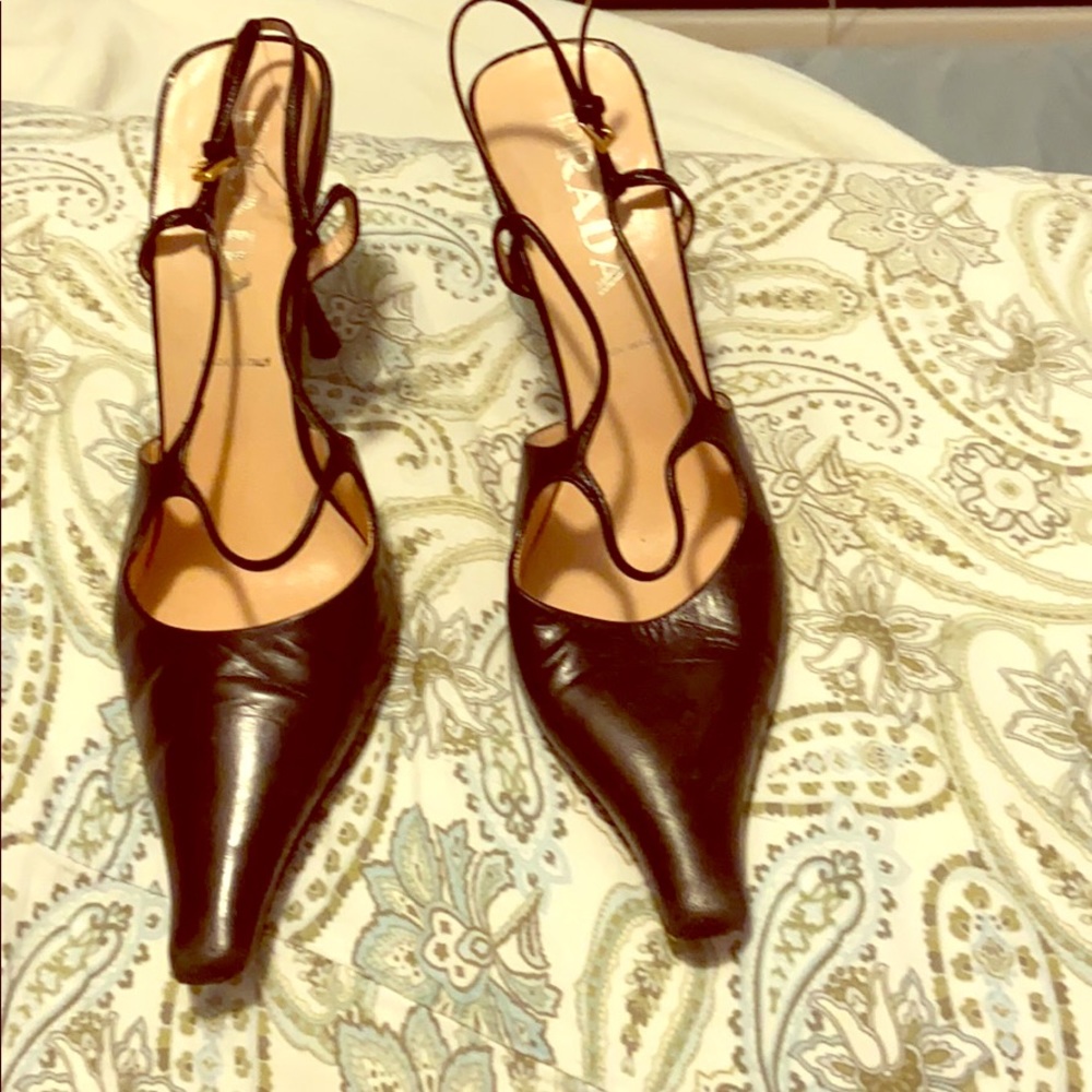 CLASSIC PRADA HEELS - BLCK W/ STRAPS IN BSCK